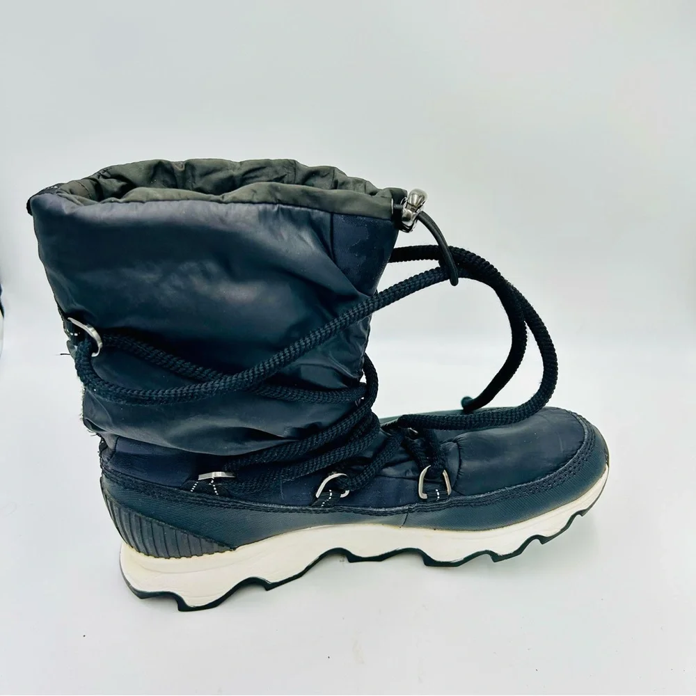 Sorel boots Kinetic winter boots snow boots waterproof black women size 11